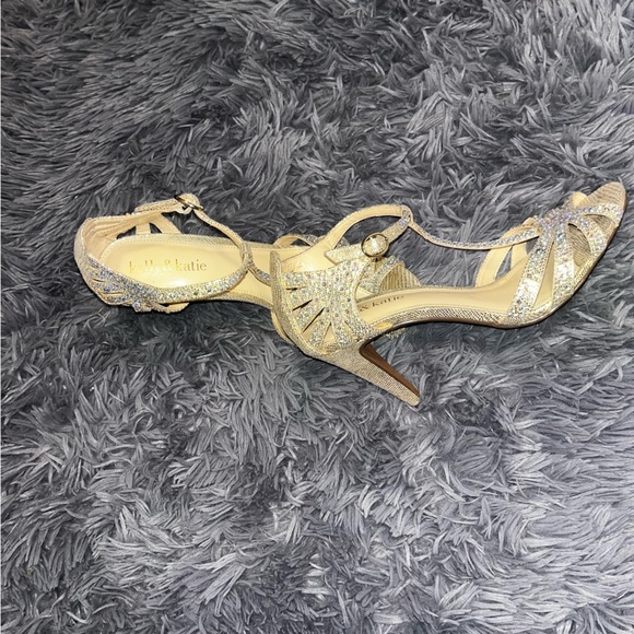 Kelly & Katie heels 👠 - Picture 6 of 12